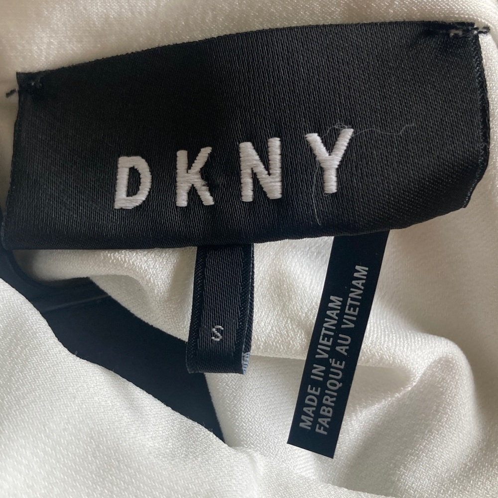 DKNY White Sleeveless Blouse - Picture 3 of 4